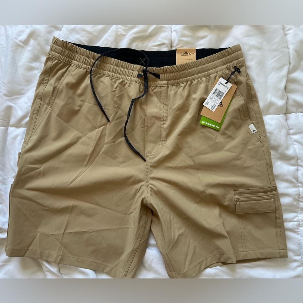 NWT Quiksilver Men’s Amphibian Shorts Size XL